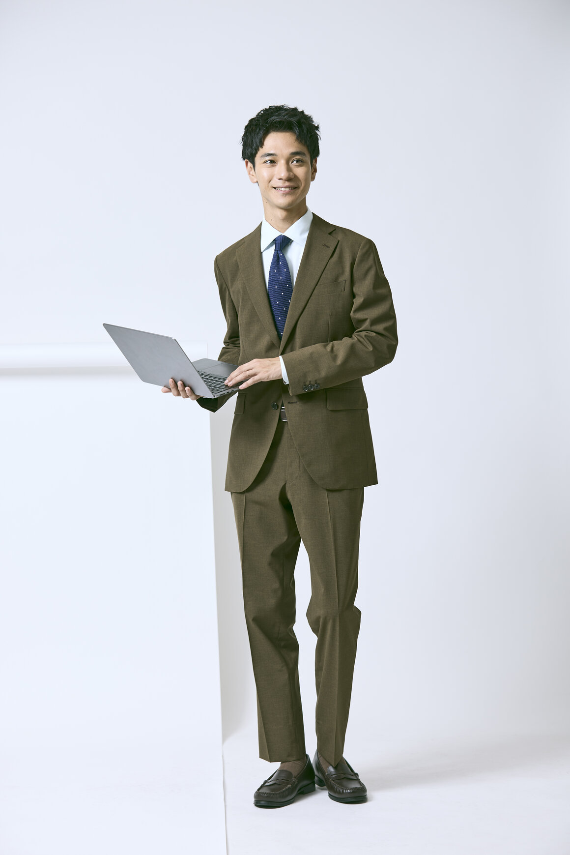 画像のaltを設定してください