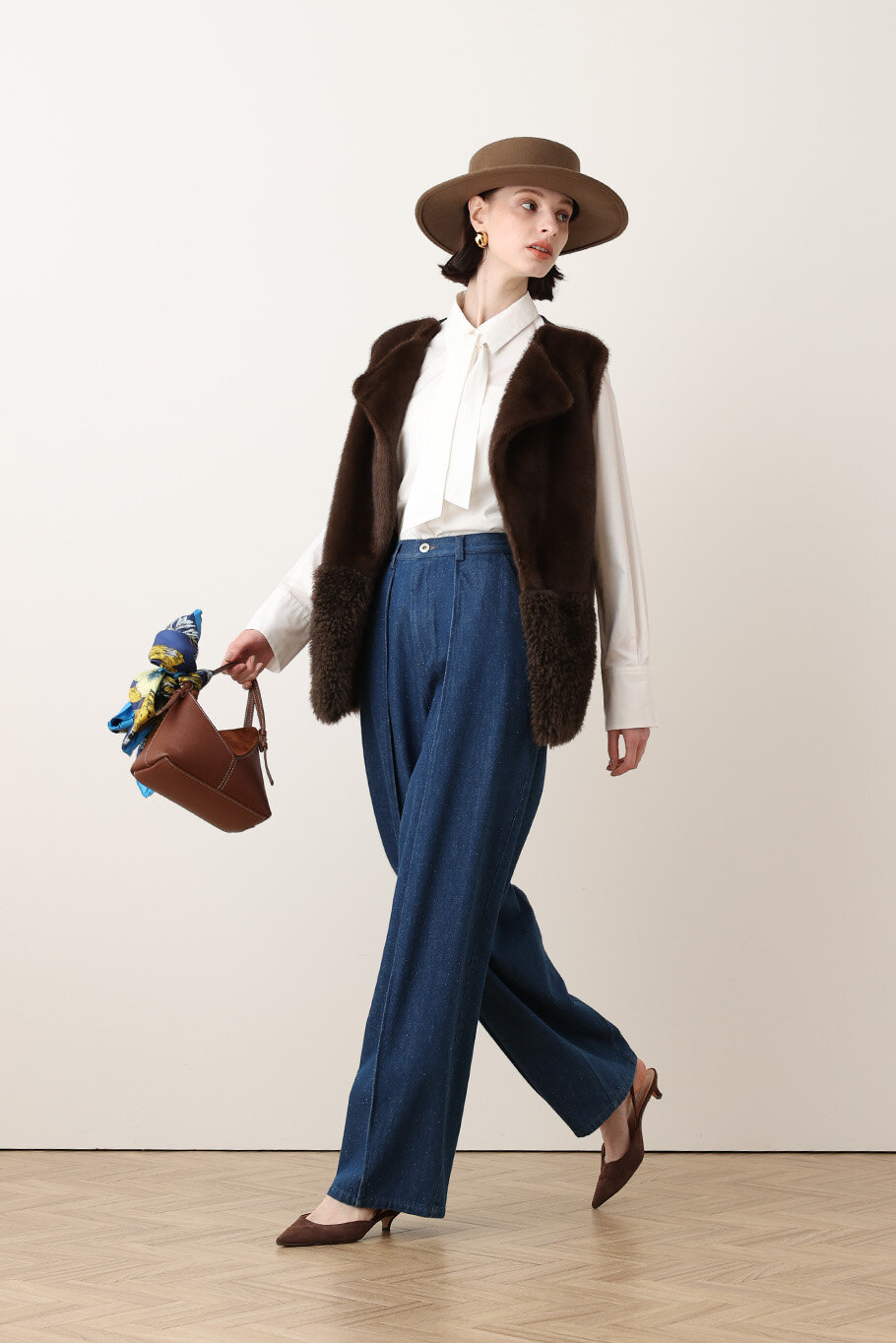 Discover THE NEW SEASON｜LOOK 01