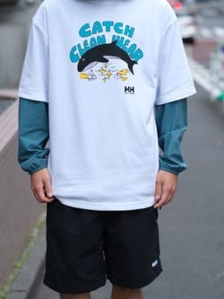 ゴールドウインオンラインストア公式 | STAFF STYLE | Tシャツのプリントのアップ写真