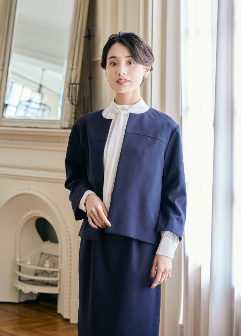 華やかに、清楚に。セレモニースーツ - 洋服の青山