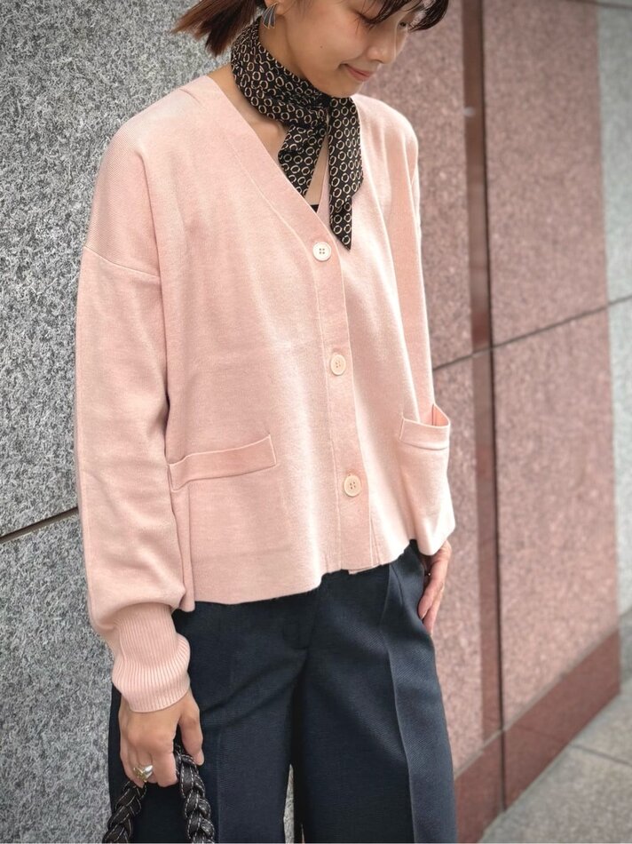 ピンクカーデ